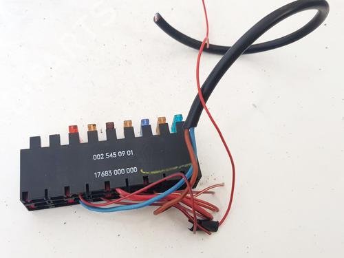 Used Fuse box Fuse box MERCEDES-BENZ M-CLASS (W164) ML 320 CDI 4-matic (164.122) (224 hp) 32880007 32880007
