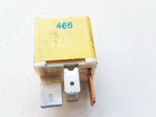 electronic-sensor-volvo-v70-i-875-876-1995-1996-1997-1998-1999-2000-33101067 main image