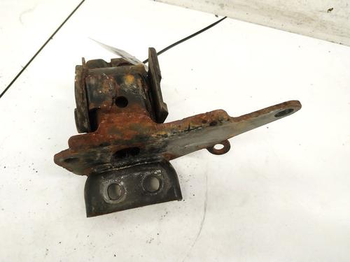Used Engine mount Engine mount 32902070 32902070