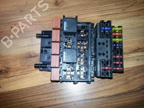 Used Fuse box Fuse box FORD KA (RB_) 1.3 i (50 hp) 33498022 33498022