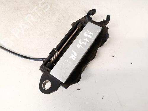 front-left-exterior-door-handle-audi-a4-b5-8d2-1994-1995-1996-1997-1998-1999-2000-2001-35400192 main image
