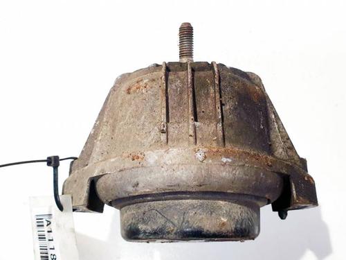 Used Engine mount Engine mount BMW 3 (E90) 318 d (143 hp) 33713105 33713105