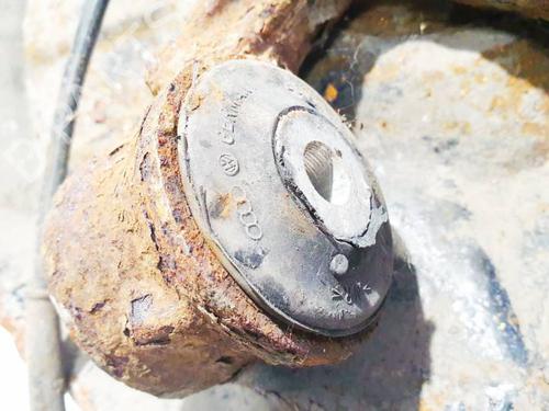 Right rear steering knuckle AUDI A4 B6 (8E2) 2.5 TDI | BP35212038M28 - Image 2