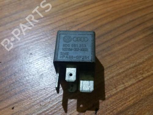 Used Electronic sensor Electronic sensor AUDI A4 B5 (8D2) 1.6 (100 hp) 33518854 33518854