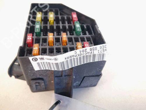 Fuse box VW PASSAT B6 (3C2) 2.0 TDI | BP32933438E1 - Image 2