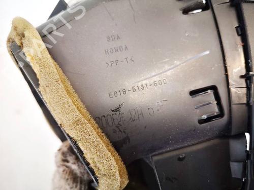 Air vent MERCEDES-BENZ E-CLASS (W211) E 200 Kompressor (211.042) | BP32566139I21