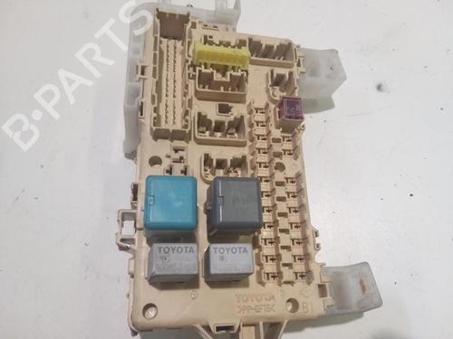 Used Fuse box Fuse box TOYOTA COROLLA Verso (ZER_, ZZE12_, R1_) 2.2 D-4D (AUR10_, AUR10R) (136 hp) 33510629 33510629