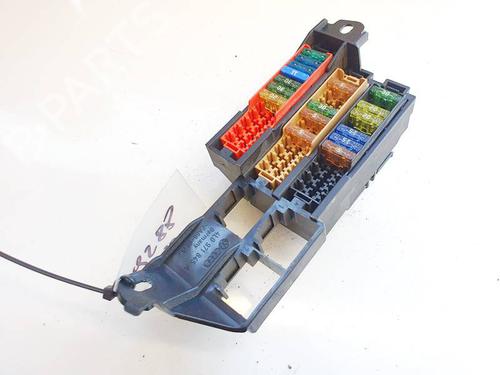 Used Fuse box Fuse box AUDI Q7 (4LB) 3.0 TDI quattro (233 hp) 32956178 32956178