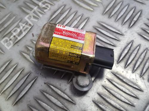 Used Electronic module Electronic module TOYOTA COROLLA Saloon (_E12_) 1.6 VVT-i (ZZE121_, ZZE121R) (110 hp) 33494967 33494967