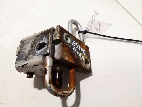 Used Hinge/Door check strap Hinge/Door check strap VW BORA I (1J2) 1.9 TDI (115 hp) 33103631 33103631