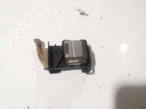 BP32543167I30 main image