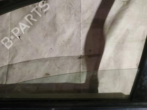 Used Front left door window Front left door window 35320800 35320800