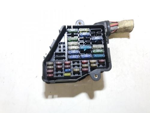 fuse-box-audi-a4-b5-8d2-1994-1995-1996-1997-1998-1999-2000-2001-33515822 main image