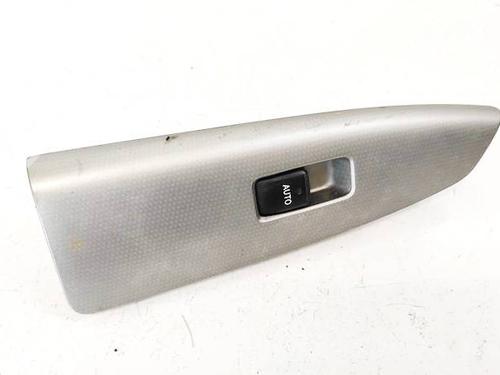 Used Switch Switch TOYOTA COROLLA Verso (_E12_) 2.0 D-4D (CDE120_, CDE120R) (90 hp) 32945696 32945696