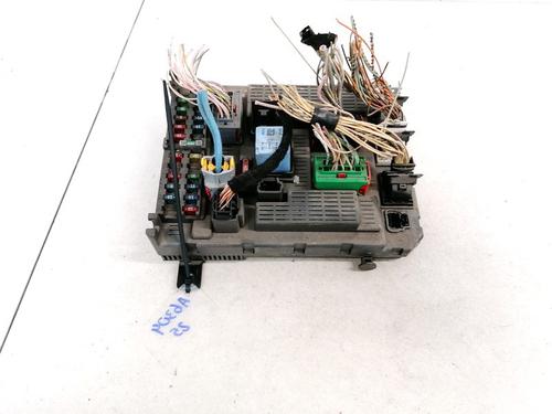 Used Fuse box Fuse box CITROËN C5 I (DC_) 2.0 HDi (DCRHYB) (90 hp) 33080258 33080258