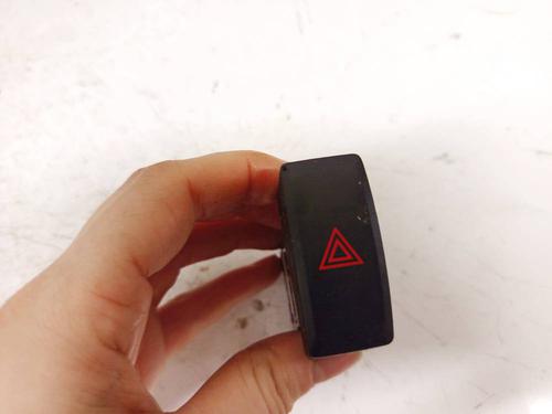 Warning switch MAZDA 6 Estate (GJ, GL) 2.2 D | BP34872333I22 - Image 2