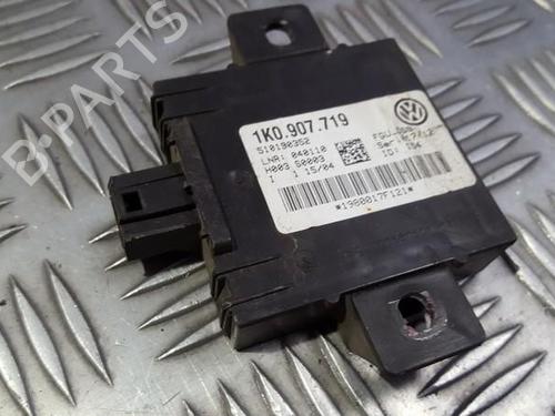 Used Electronic module Electronic module VW TOURAN (1T1, 1T2) 2.0 TDI (136 hp) 33493843 33493843