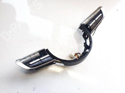 Used Steering wheel controls Steering wheel controls MAZDA 3 Saloon (BP_) 2.0 SKYACTIV-G M Hybrid (BP5S, BP6S) (150 hp) 40243536 40243536
