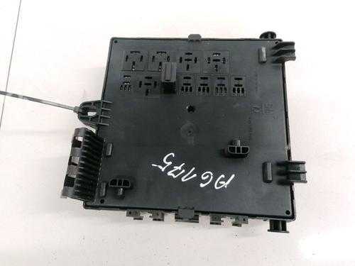 Used Fuse box SAAB 9-3 (YS3F, E79, D79, D75) 2.2 TiD (125 hp) 33083402