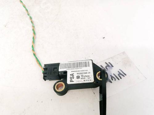 electronic-module-peugeot-607-9d-9u-2000-32920307 main image