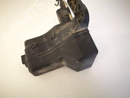 Used Fuse box Fuse box TOYOTA COROLLA Verso (ZER_, ZZE12_, R1_) 2.0 D-4D (CUR10_, CUR10R) (116 hp) 33097798 33097798