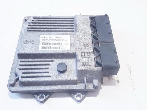 Used Engine control unit (ECU) Engine control unit (ECU) FIAT PANDA (169_) 1.3 D Multijet (169.AXC1A) (70 hp) 33526929 33526929