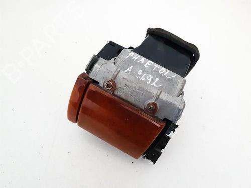 Used Air vent Air vent VW PHAETON (3D1, 3D2, 3D3, 3D4, 3D6, 3D7, 3D8, 3D9) 4.2 V8 4motion (335 hp) 33508169 33508169