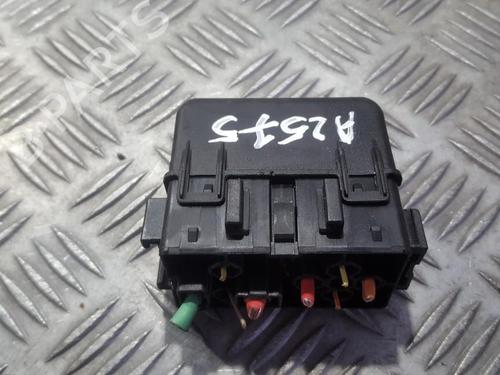 fuse-box-renault-scenic-ii-jm01_-2003-2004-2005-2006-2007-2008-2009-2010-33486642 main image