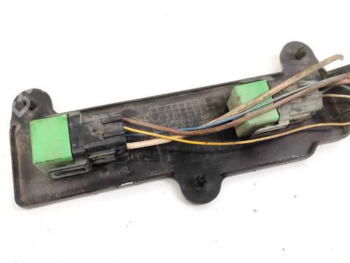 fuse-box-peugeot-206-sw-2ek-2002-32960475 main image