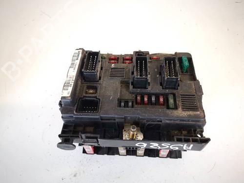 Used Fuse box Fuse box CITROËN BERLINGO / BERLINGO FIRST MPV (MF_, GJK_, GFK_) 1.9 D (MFDJY) (68 hp) 32964055 32964055