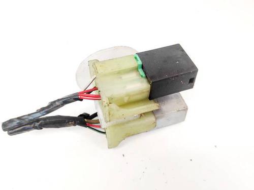 Used Fuse box Fuse box TOYOTA AVENSIS (_T25_) 2.0 D-4D (CDT250_, CDT250R) (116 hp) 32959368 32959368