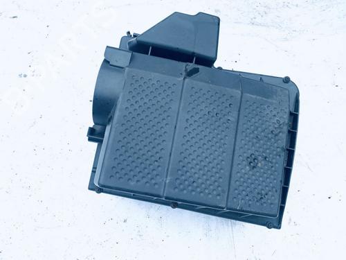 Used Air filter box Air filter box LAND ROVER DISCOVERY III (L319) 2.7 TD 4x4 (190 hp) 35587591 35587591