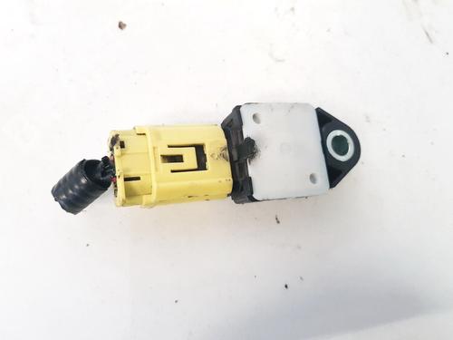 Used Electronic module LEXUS IS II (_E2_) 220d (ALE20) (177 hp) 33096232