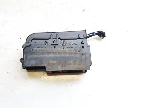 Used Fuse box Fuse box 39158852 39158852