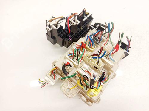 Fuse box ISUZU D-MAX II (TFR, TFS) 1.9 Ddi (TFR87J) | BP38314741E1 - Image 2