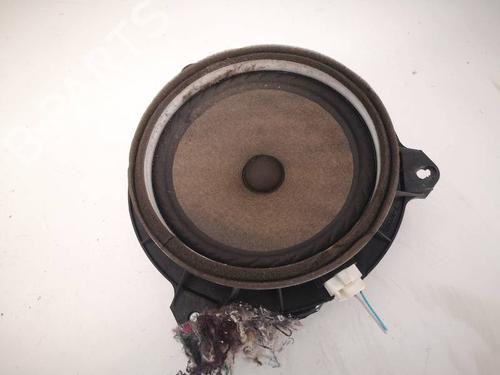Used Speaker Speaker TOYOTA YARIS (_P9_) 1.4 D-4D (NLP90_, NLP90R) (90 hp) 33098229 33098229