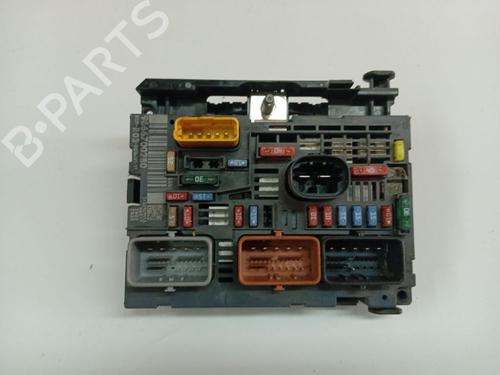 Used Fuse box Fuse box 36531342 36531342