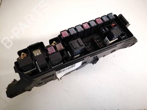 Used Fuse box MAZDA MPV II (LW) 2.0 (LWEW) (122 hp) 32590247