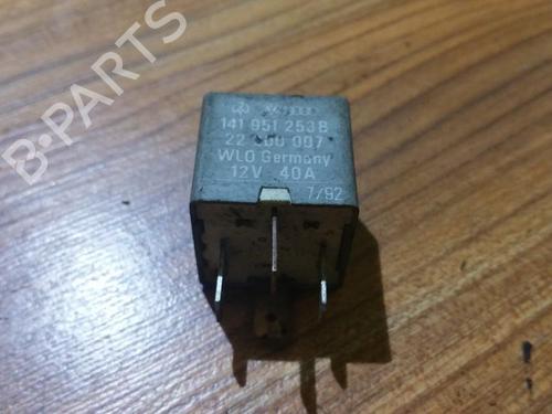 Used Electronic sensor Electronic sensor VW PASSAT B3/B4 Variant (3A5, 35I) 1.6 (72 hp) 33518868 33518868
