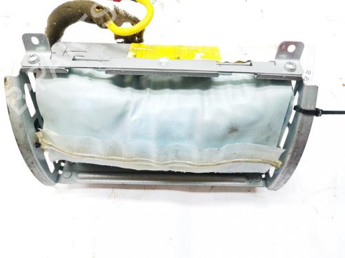 Used Passenger airbag Passenger airbag MITSUBISHI CARISMA (DA_) 1.9 TD (DA4A) (90 hp) 33107622 33107622
