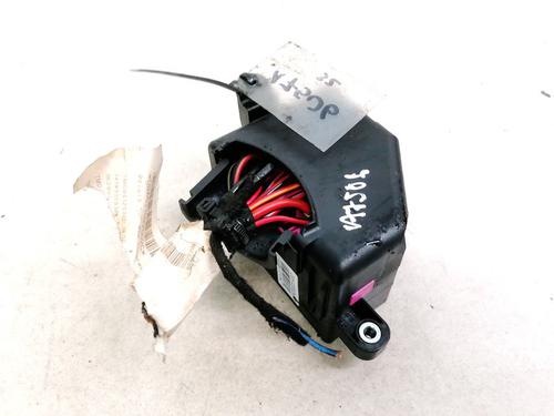 Fuse box VW PASSAT B6 (3C2) 1.9 TDI | BP32889240E1 - Image 3