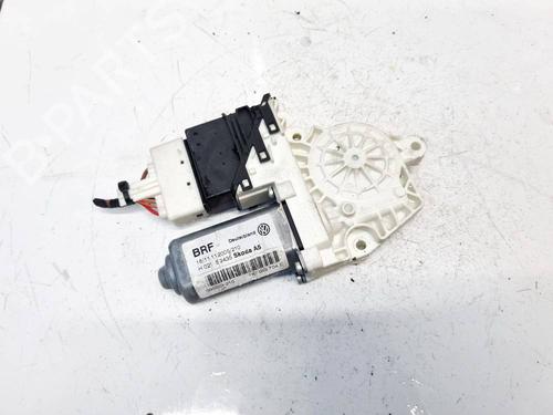Used Right rear window motor Right rear window motor 35037667 35037667