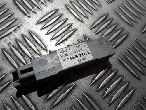 Used Electronic module Electronic module VOLVO V70 II (285) D5 (163 hp) 33500742 33500742