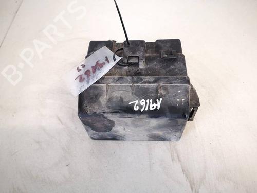 fuse-box-kia-ceed-hatchback-ed-2006-2007-2008-2009-2010-2011-2012-32947727 main image