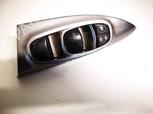 Used Switch Switch NISSAN JUKE (F15) 1.6 (117 hp) 32582766 32582766