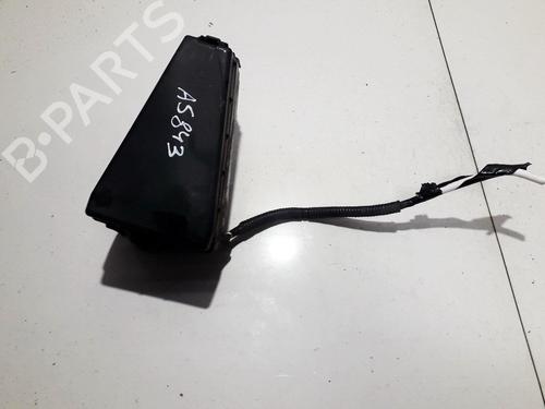 Used Fuse box Fuse box HONDA JAZZ II (GD_, GE3, GE2) 1.4 iDSI (GE3, GD1) (83 hp) 33105732 33105732