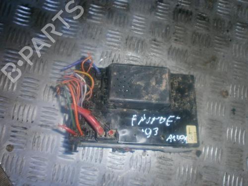 Used Fuse box Fuse box FORD MONDEO I (GBP) 1.6 i 16V (90 hp) 33481676 33481676