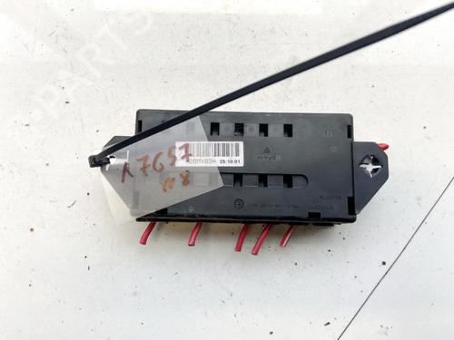 Used Fuse box Fuse box VOLVO V70 II (285) 2.4 (170 hp) 32890874 32890874