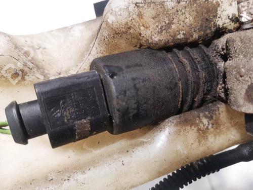 Used Washer pump Washer pump VW POLO IV (9N_, 9A_) 1.4 TDI (70 hp) 34892025 34892025