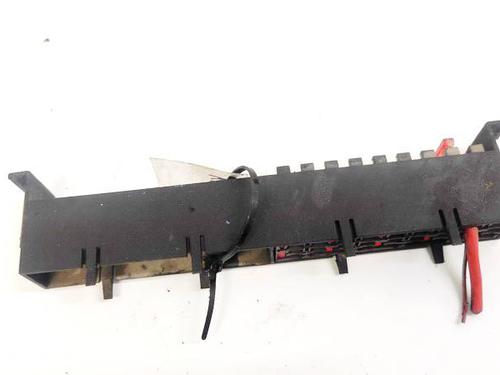 Used Fuse box Fuse box VW CRAFTER 30-35 Bus (2E_) 2.5 TDI (109 hp) 32933416 32933416